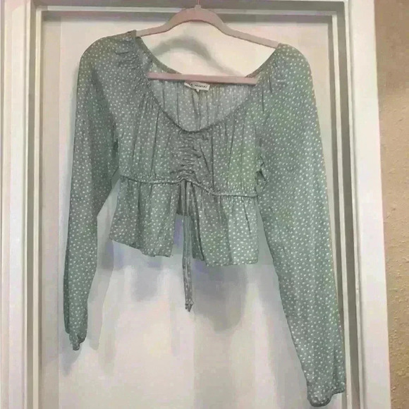 La Hearts Tops - L.A. HEARTS green top w/ white flowers and scrunchies in the front.